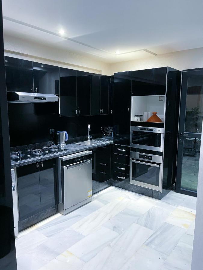 Appartement En Duplex Avec 3 Chambres Haut Standing Gueliz Marrakech Marrakesh Exteriör bild