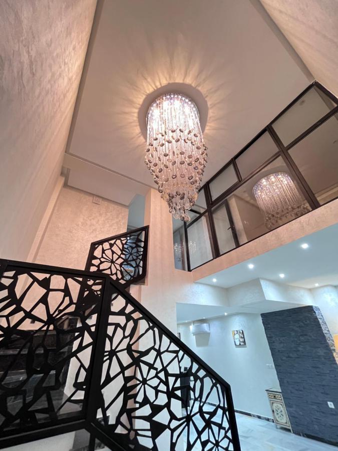 Appartement En Duplex Avec 3 Chambres Haut Standing Gueliz Marrakech Marrakesh Exteriör bild
