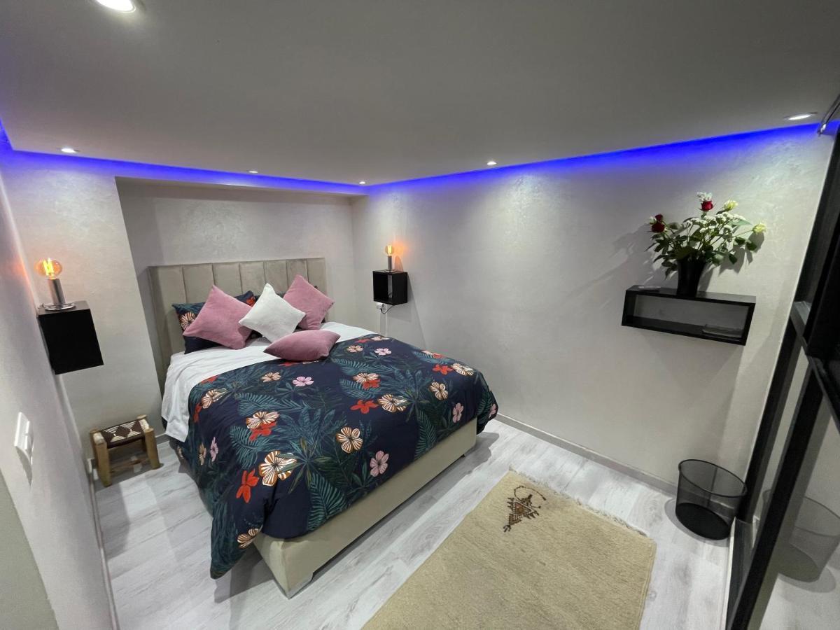 Appartement En Duplex Avec 3 Chambres Haut Standing Gueliz Marrakech Marrakesh Exteriör bild